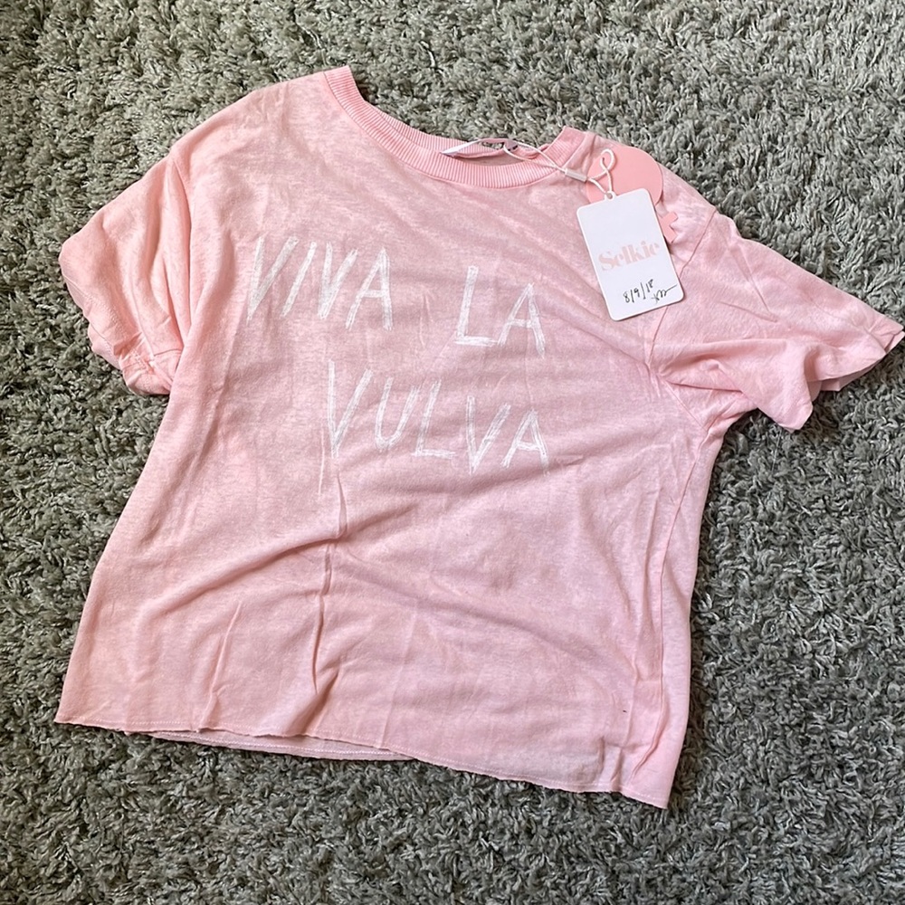 💫BOGO💫 💫Rare 💫Selkie T-Shirt Circa 2018